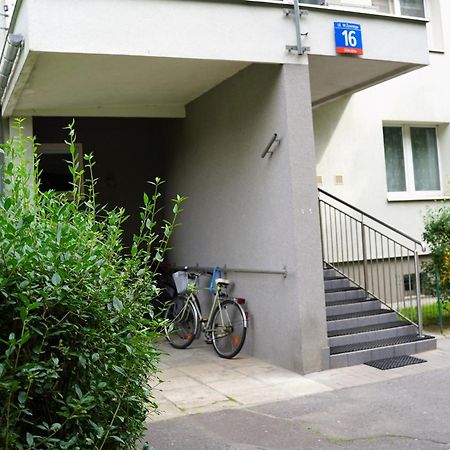 ורשה Nice Apartament With Small Tub מראה חיצוני תמונה