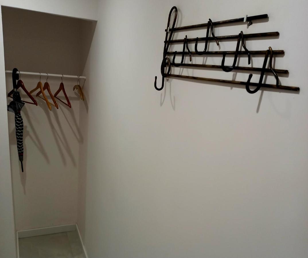 ורשה Nice Apartament With Small Tub מראה חיצוני תמונה